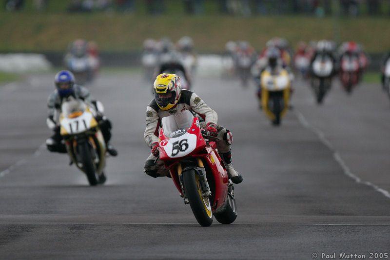 IMG 4143 Bikes cornering in the wet